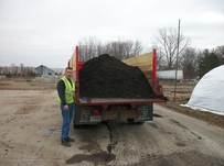 Ski Landscape Truck loaded with 8 cubic yards of Mulch